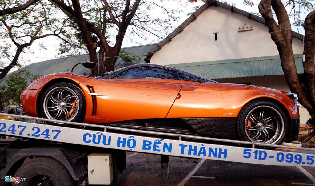Chi tiet Pagani Huayra 80 ty cua Minh Nhua o Sai Gon hinh anh 4