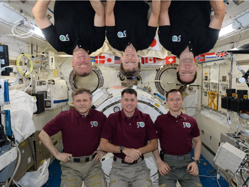 Cuoc song cua cac phi hanh gia tren tram vu tru quoc te hinh anh 4