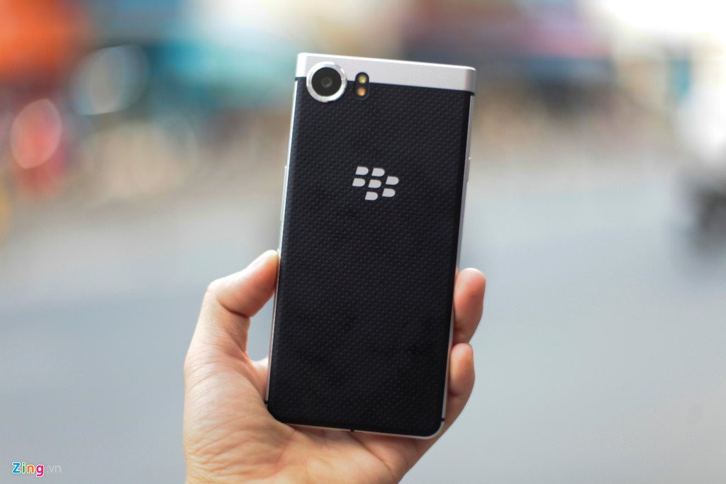 BlackBerry KeyOne ve Viet Nam voi gia 19 trieu dong hinh anh 4