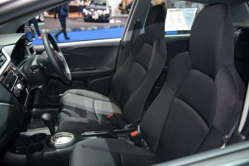 xe nho gia re honda brio chi tu 324 trieu dong hinh anh 9