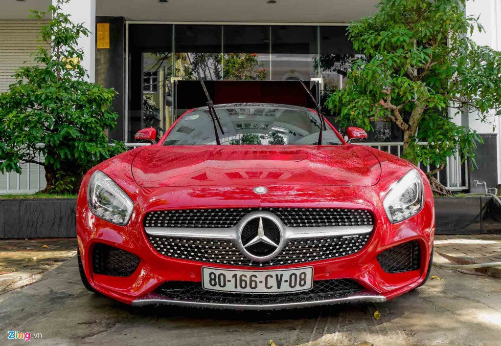 Cuong Do La mua them sieu xe Mercedes GT hon 8 ty hinh anh 3