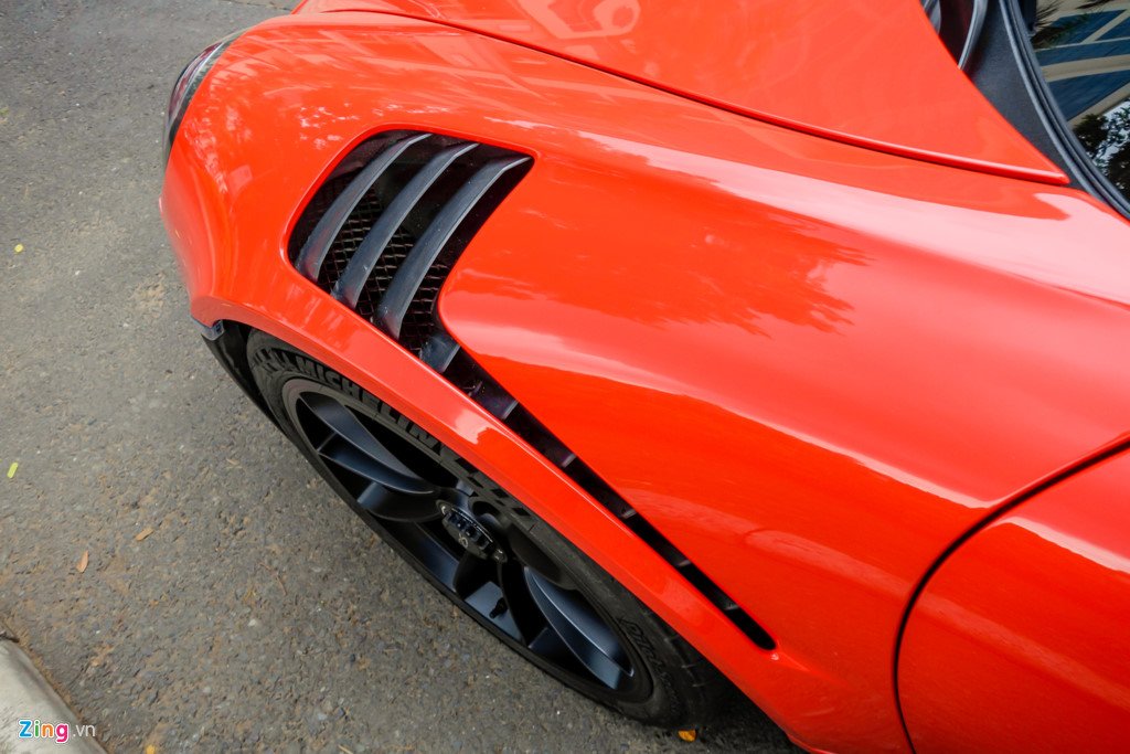 Cuong Do La tu tay rua sieu xe Porsche 911 GT3 moi tau hinh anh 6