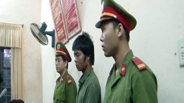 xâm hại bé gái, xâm hại trẻ em, cha hiếp con gái, hiếp dâm trẻ em