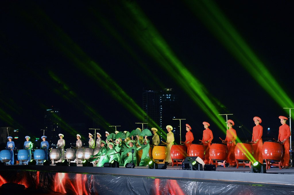 He lo hinh anh truoc khai mac le hoi phao hoa quoc te Da Nang hinh anh 2