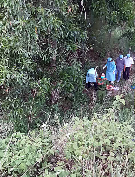 Thi thể thanh niên đứt lìa chân dưới cầu - ảnh 1