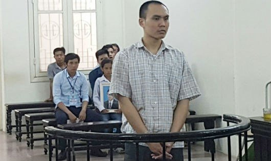 Hinh anh Benh vuc em gai, danh nguoi den tu vong | Phap luat