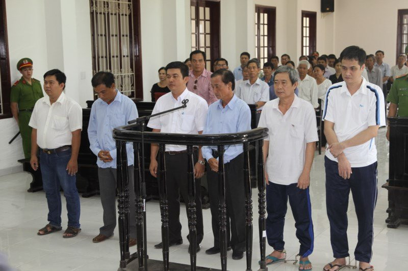 Nguyên trưởng phòng Công Thương lãnh 15 năm tù - ảnh 1