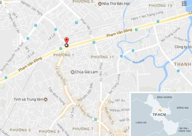 'Ma men' dung mu bao hiem tan cong canh sat giao thong o Sai Gon hinh anh 2