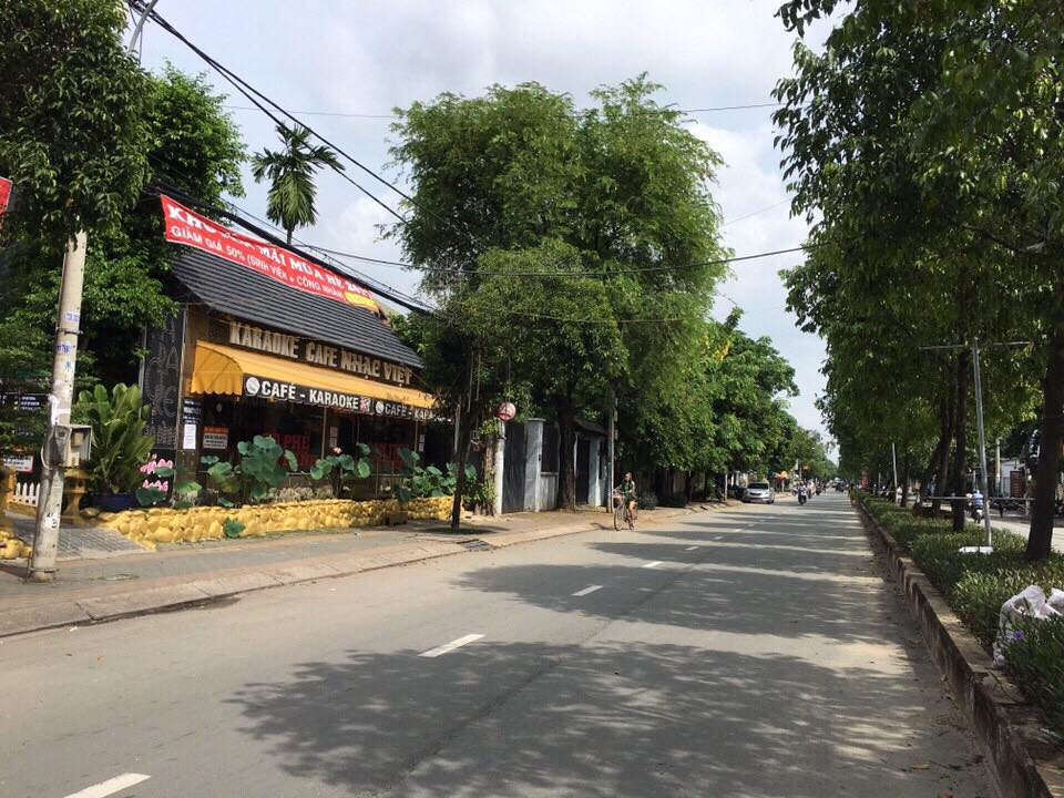 truy tim nhom doi tuong danh chet nam thanh nien truoc quan karaoke hinh anh 1