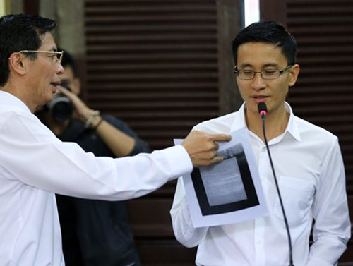 nghi-van-ve-cac-chung-cu-buoc-toi-hoa-hau-phuong-nga-2