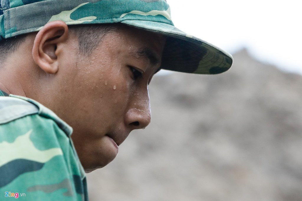 Nhieu di vat nghi cua liet si duoc tim thay o san bay Tan Son Nhat hinh anh 10