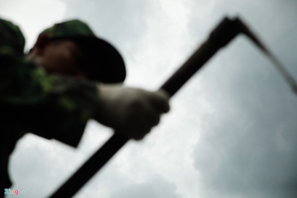 Nhieu di vat nghi cua liet si duoc tim thay o san bay Tan Son Nhat hinh anh 11