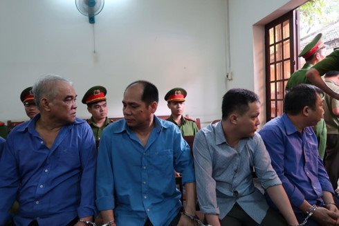 bang nhom tao ton tran lot tien vang cua khach tren tuyen xe mien tay hinh 2