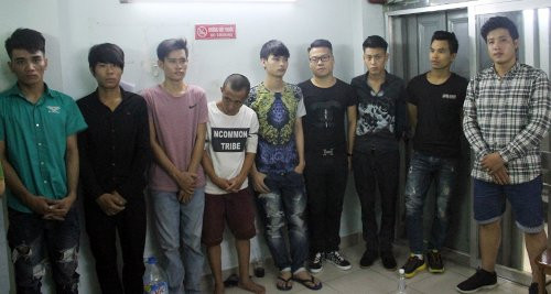 canh-sat-no-sung-bat-giang-ho-tranh-chap-nha-hang-o-sai-gon