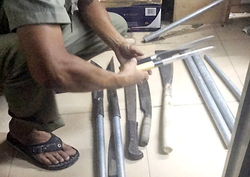 canh-sat-no-sung-bat-giang-ho-tranh-chap-nha-hang-o-sai-gon-1