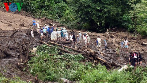 sat lo dat lam 5 nguoi thuong vong o yen bai hinh 1