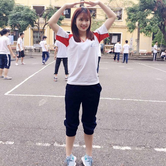 9X duoc goi la 'hot girl the duc' vi qua xinh dep trong gio hoc hinh anh 1