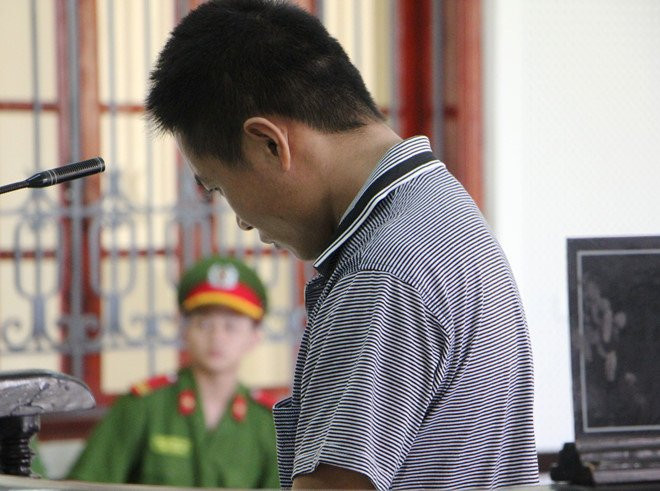 Bi cao mang toi hiep dam tre em khong dam ke lai su viec vi xau ho hinh anh 1