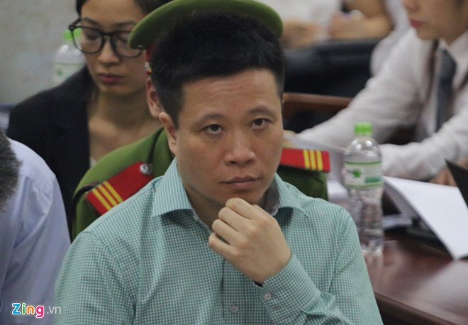 Phien xu Ha Van Tham bat ngo dung trong 5 phut hinh anh 1