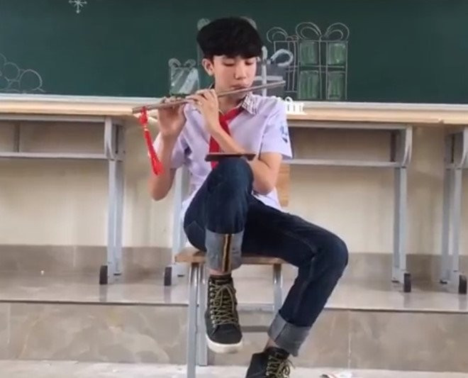 10X Quang Ninh duoc co giao khen khi thoi sao truc 'Em gai mua' hinh anh 1