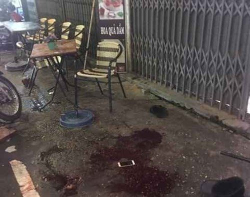 Dam nguoi trong dem Trung thu giua duong Ha Noi