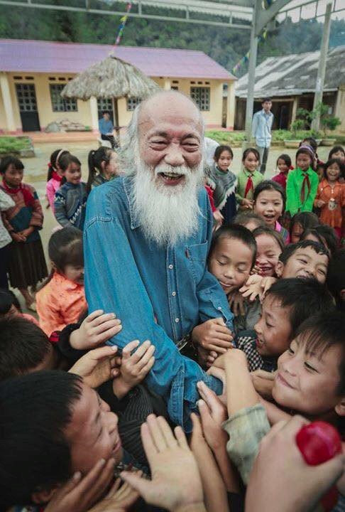 Gia dinh se dung tien vieng PGS Van Nhu Cuong xay truong vung cao hinh anh 1