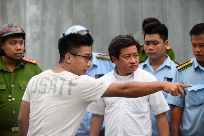 Ong Doan Ngoc Hai khong duoc tu y dan doan di dep via he o Sai Gon hinh anh 1