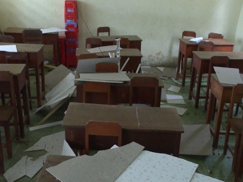 Sập la phông, 20 học sinh bị thương - ảnh 2