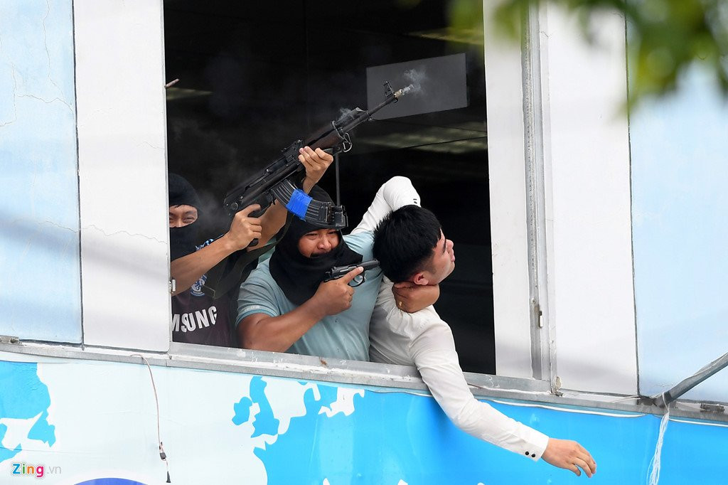 Dien tap chong khung bo tren song Han bao ve APEC 2017 hinh anh 5