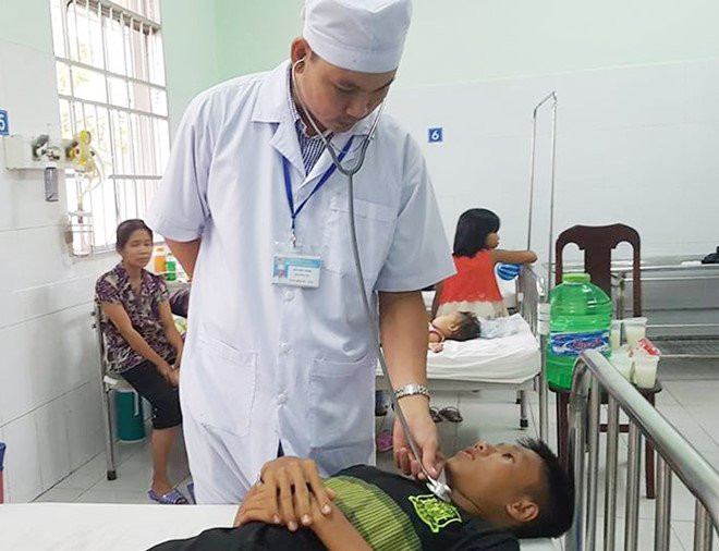 Sua Milo cho hoc sinh uong duoc pha che trong nha tro hinh anh 1