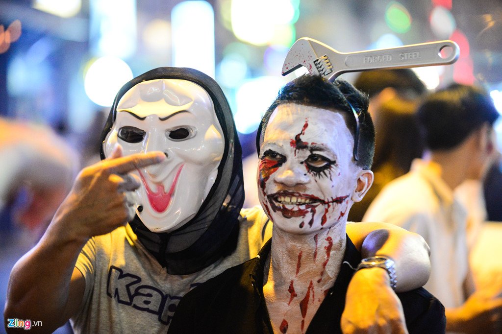 Bien nguoi don Halloween o Sai Gon, Ha Noi hinh anh 8