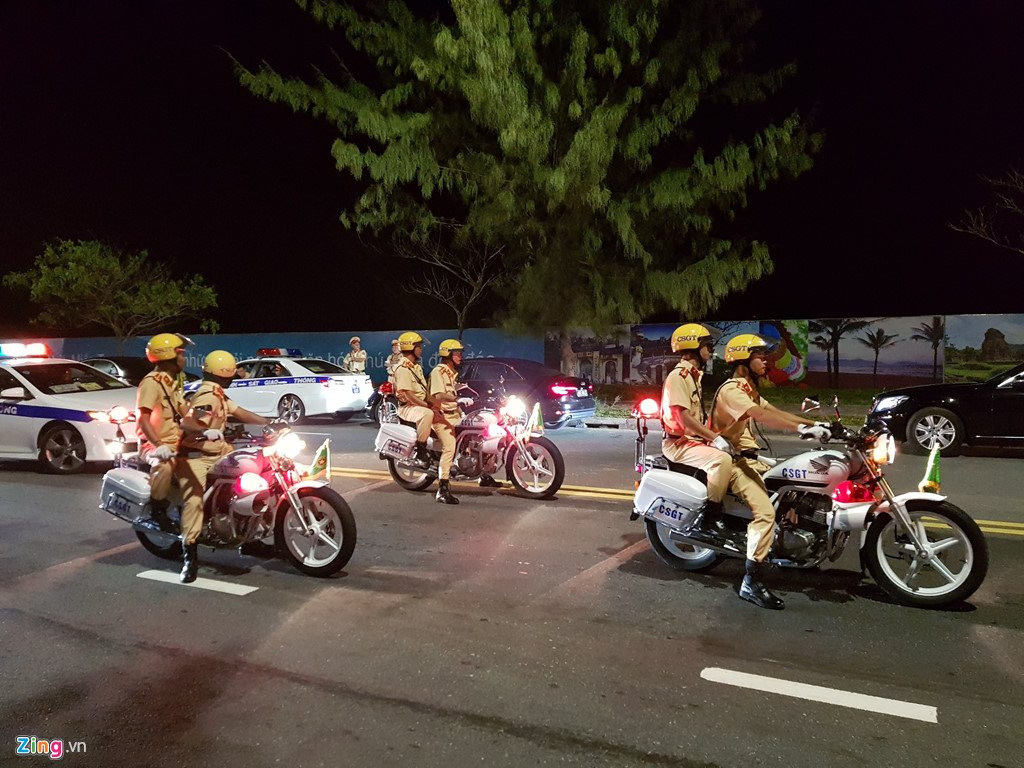 Chu tich nuoc Tran Dai Quang chu tri tiec chieu dai lanh dao APEC hinh anh 9