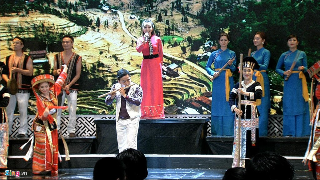 Chu tich nuoc Tran Dai Quang chu tri tiec chieu dai lanh dao APEC hinh anh 13