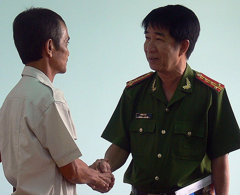 Kiểm điểm 12 người trong vụ làm oan ông Huỳnh Văn Nén - ảnh 1