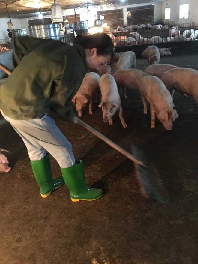 'Co gai chan heo' bi treu choc sau buc anh xinh dep tai trang trai hinh anh 2