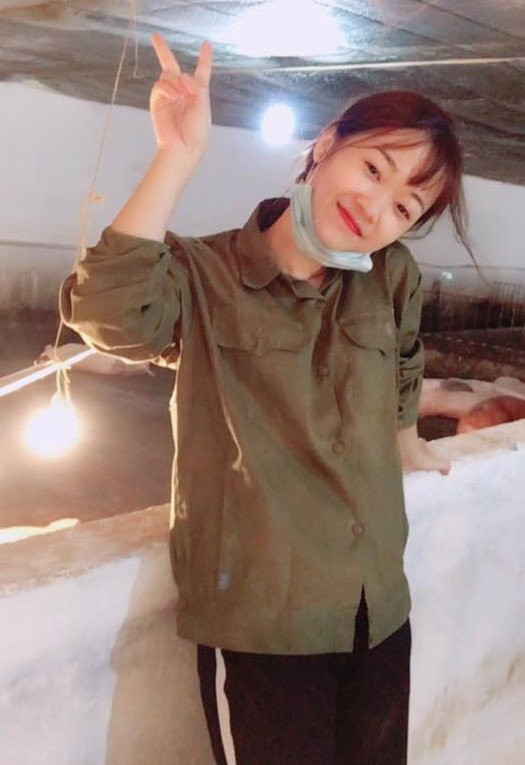 'Co gai chan heo' bi treu choc sau buc anh xinh dep tai trang trai hinh anh 3