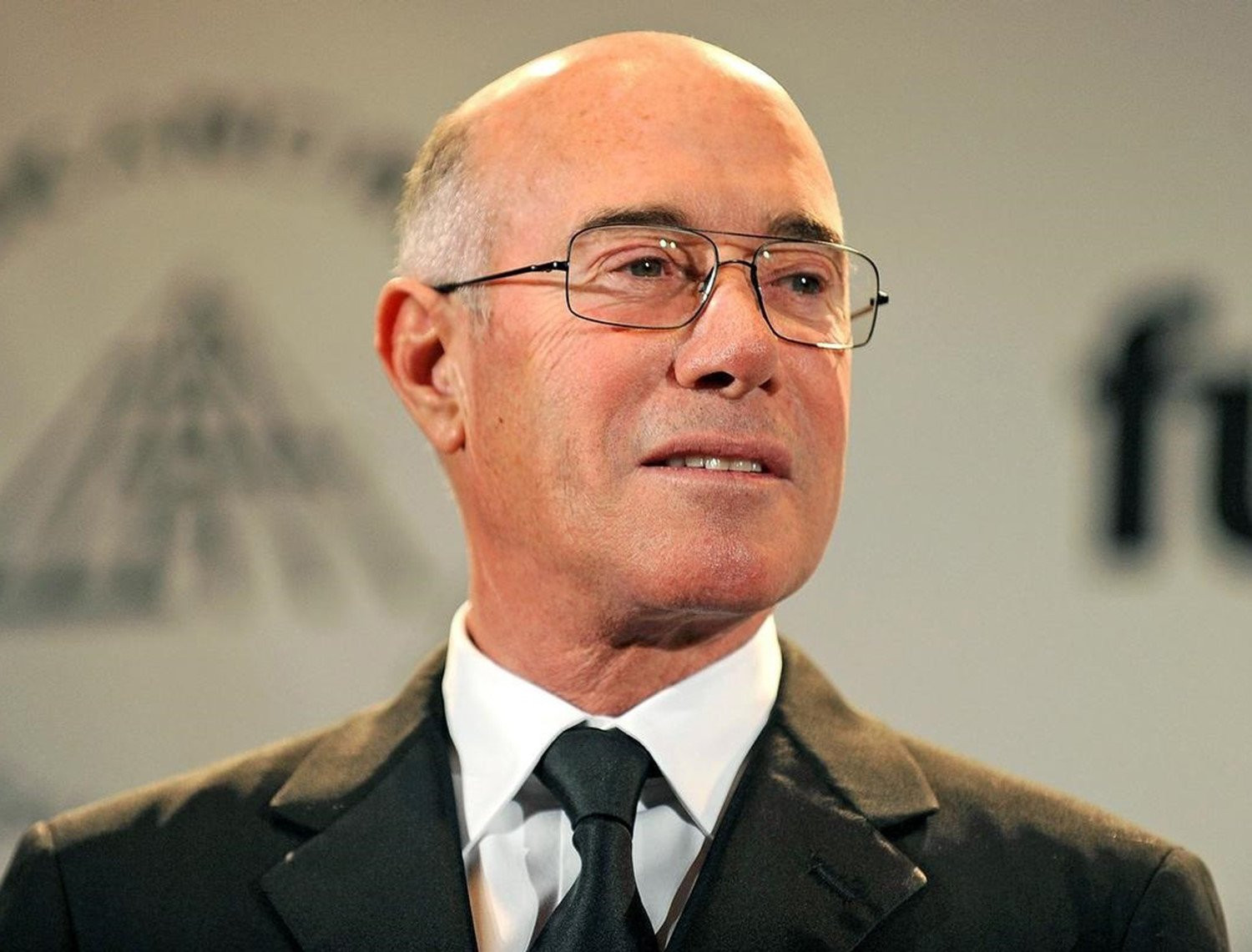 15 nguoi thanh ty phu khong co bang dai hoc hinh anh 10