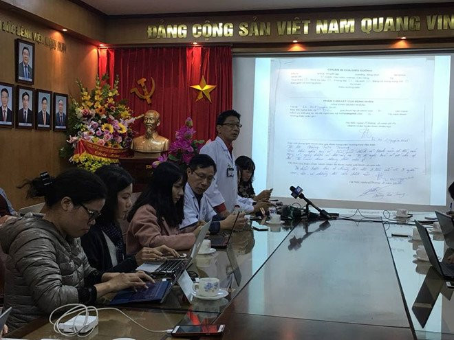 Benh vien Bach Mai: 'Chung toi chua triet san cho benh nhan' hinh anh 1