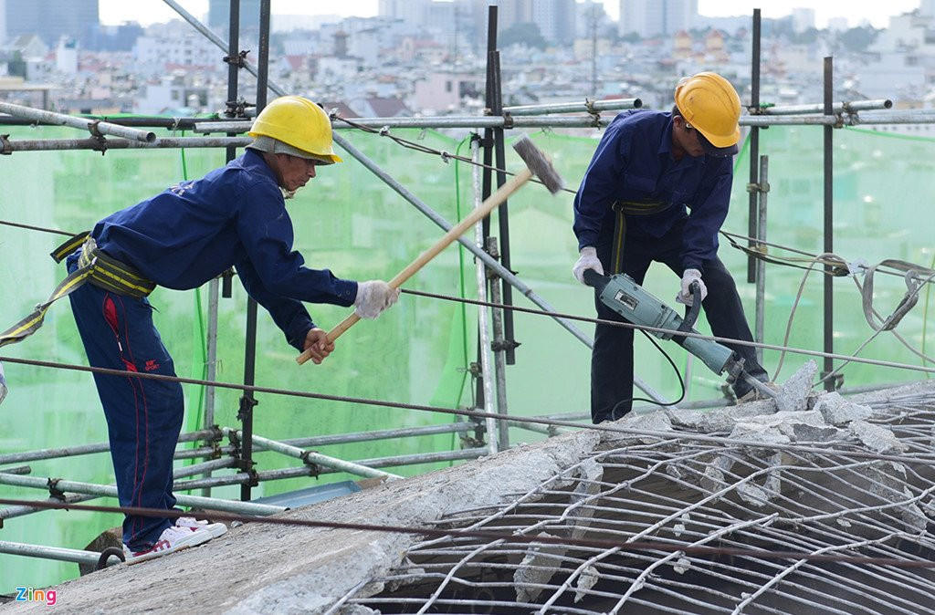 Ben trong thuy dai khong lo dang thao do o Sai Gon hinh anh 5