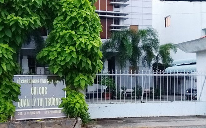 Nguyen Pho Chi cuc QLTT Soc Trang bi nghi da loi dung chuc vu hinh anh 2