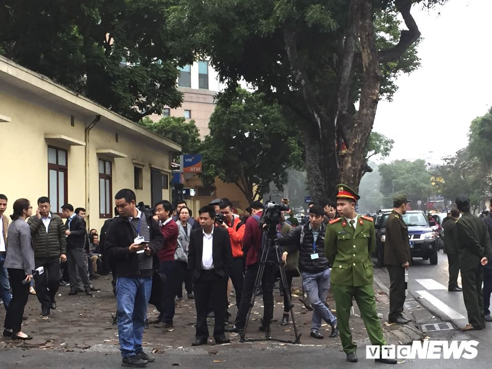 26696425_972093789611357_1205930955_n 4