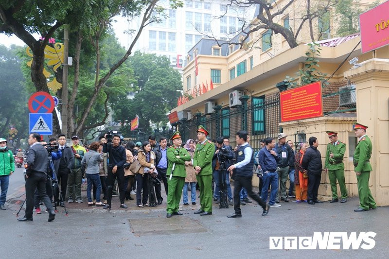 26696913_1420592314729714_1390113279_n