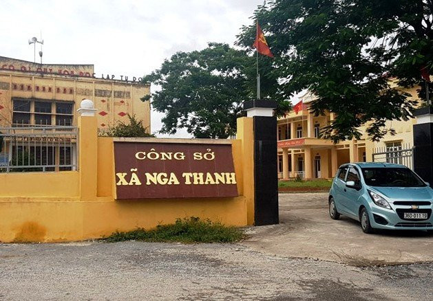 Ky luat can bo dua vo, con vao danh sach vao ho ngheo hinh anh 1