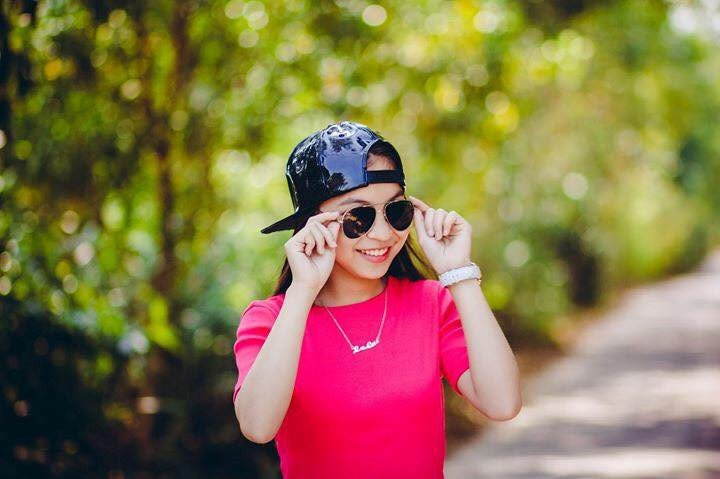 Ban gai Quang Hai chuc nguoi yeu thanh cong trong tran chung ket hinh anh 7