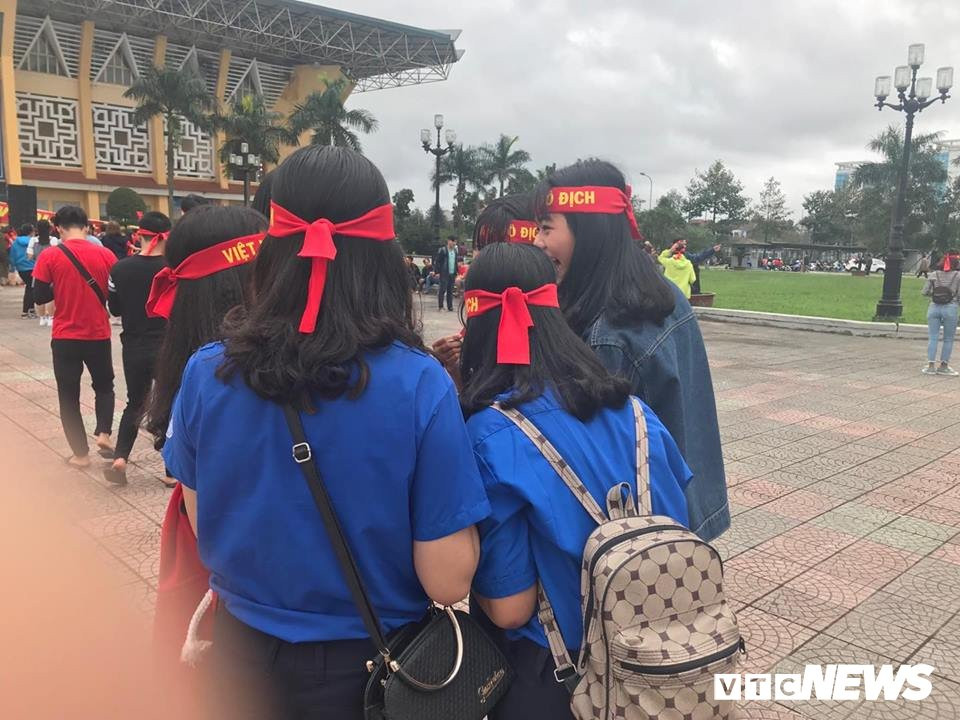 27292674_1629800407110007_11787545_n