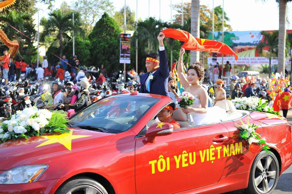 27294683_509639536100125_203111943_n