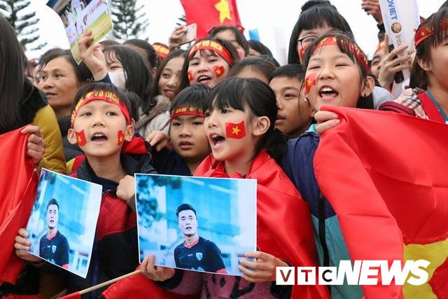 27294408_1439916759463936_974685802_n