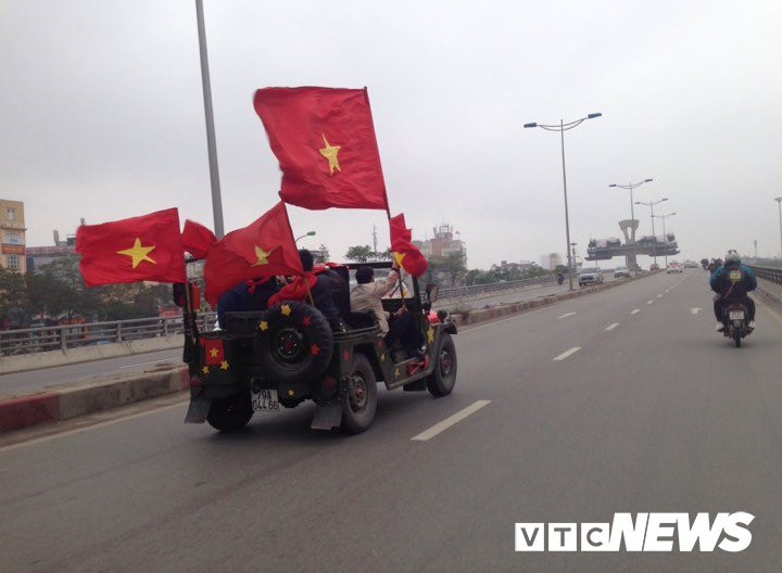 27294959_1239945979441929_851883139_n 3