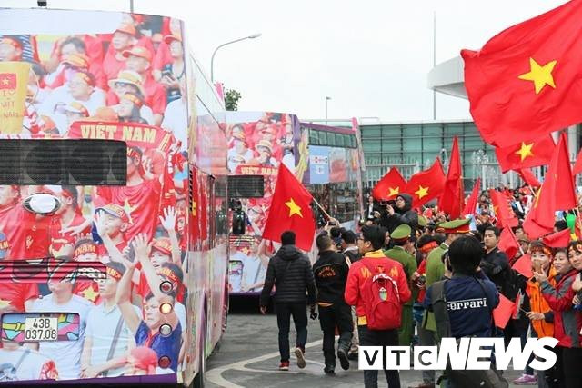 27394201_1439916776130601_976088560_n 5