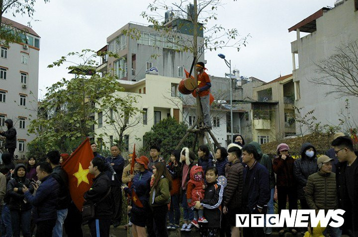 27496459_1300790283401002_2018378486_n 11